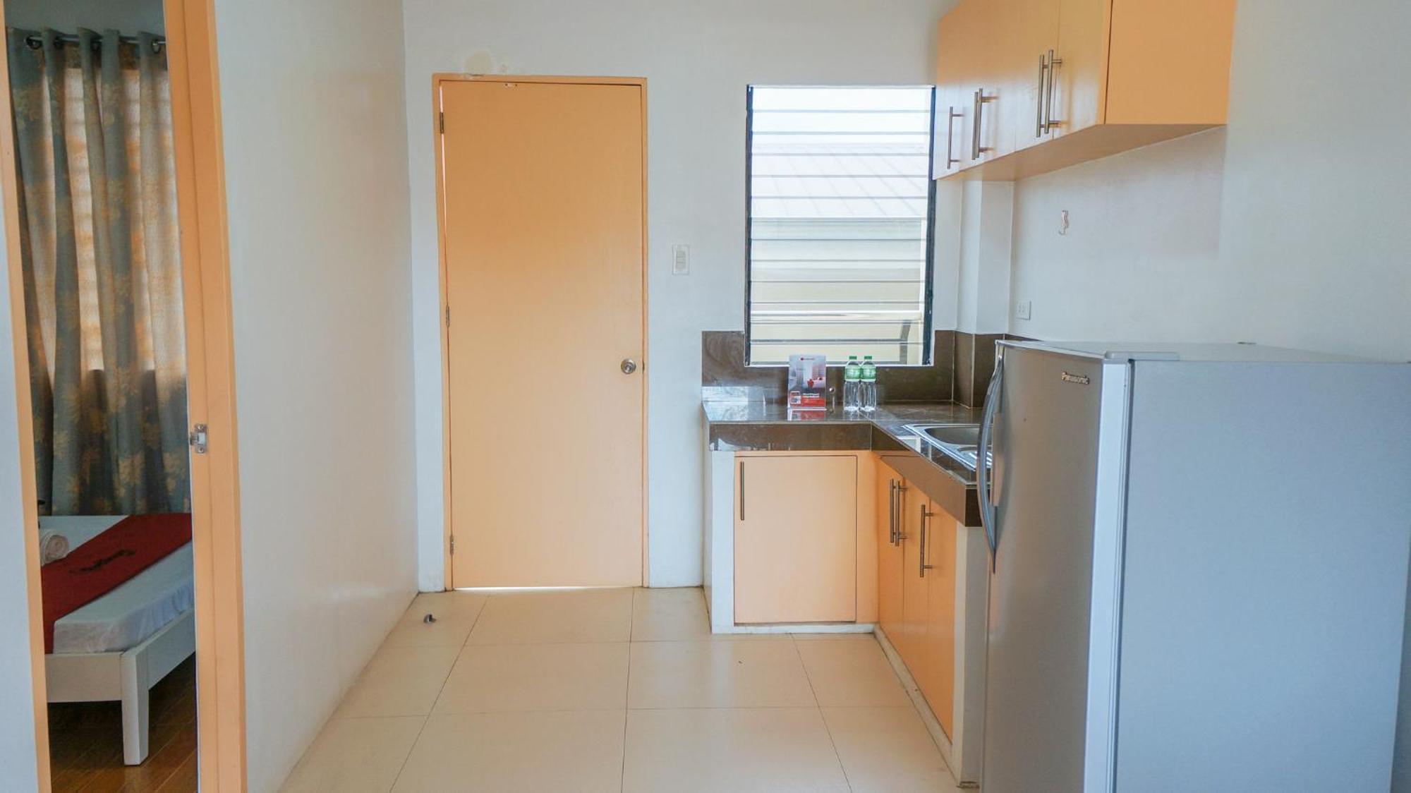 RedDoorz Plus near Talisay Town Center Exterior foto